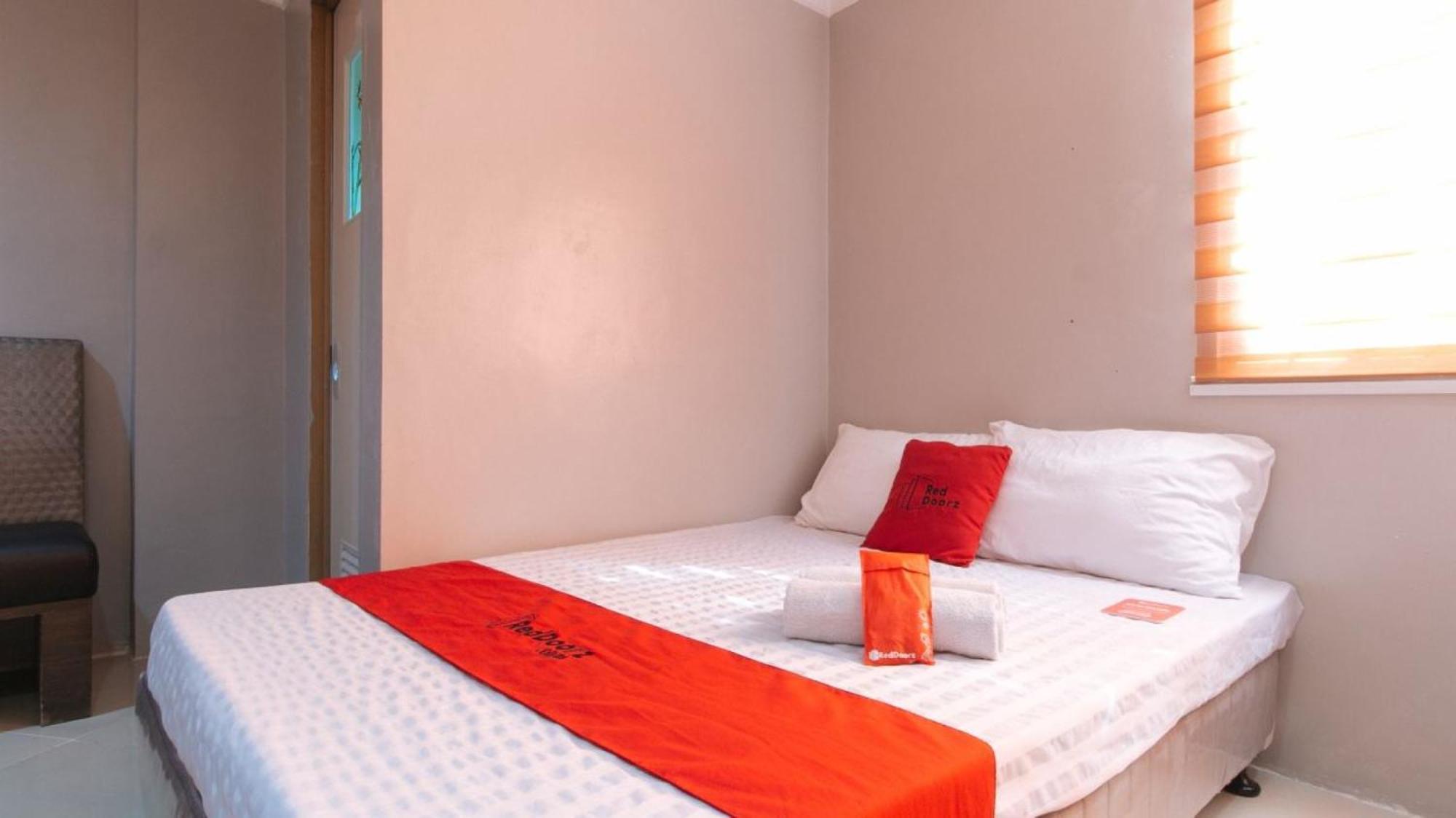Reddoorz At Manila Venetian Hotel Екстер'єр фото