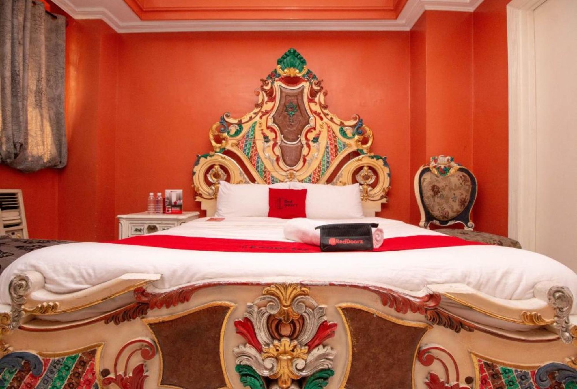 Reddoorz At Manila Venetian Hotel Екстер'єр фото