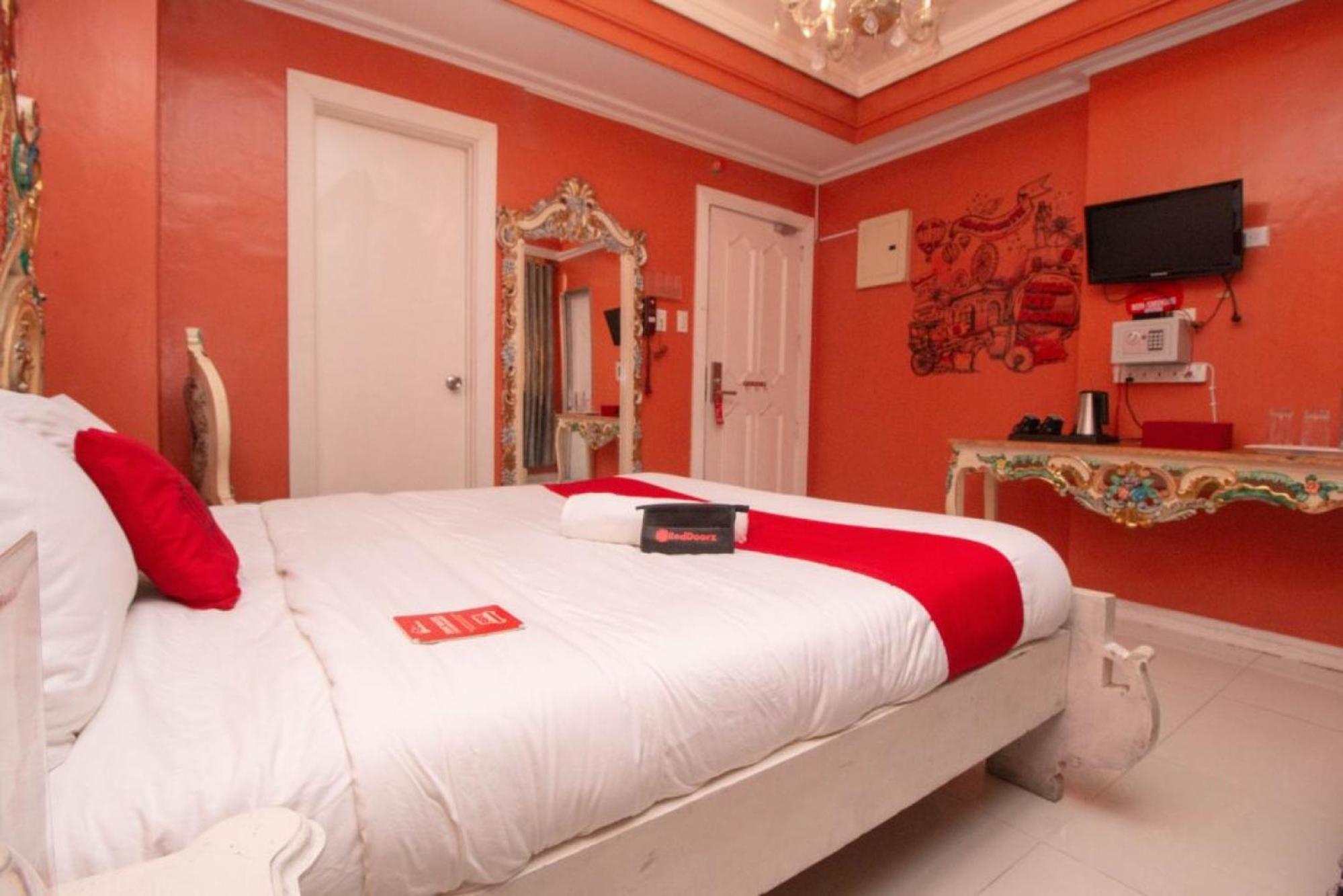 Reddoorz At Manila Venetian Hotel Екстер'єр фото